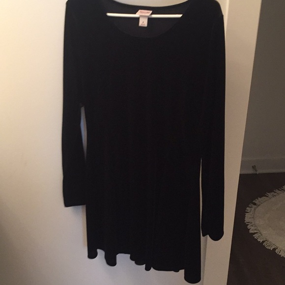 Mossimo Supply Co. Dresses & Skirts - Black velvet long sleeve dress
